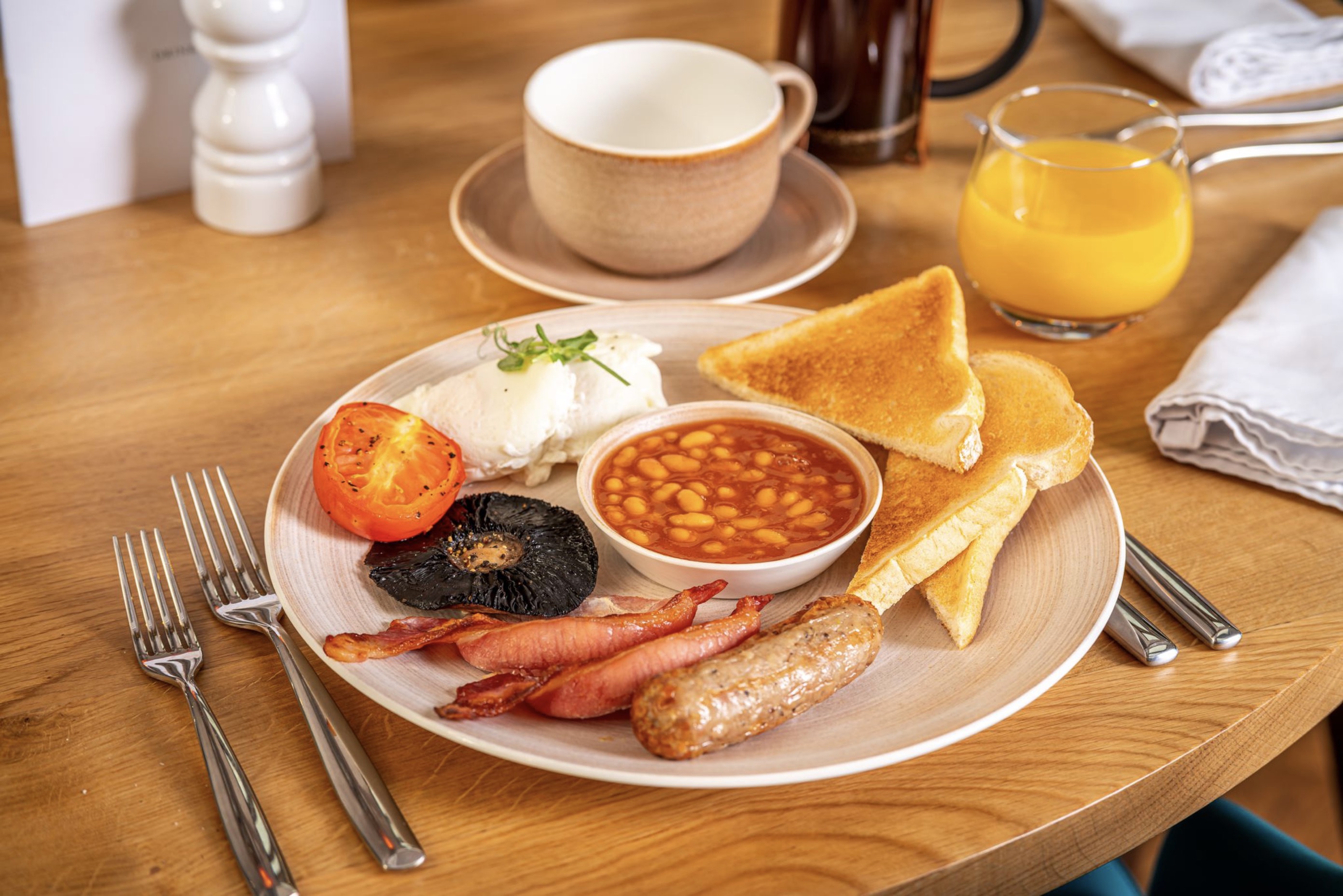 AA 5 Star Tudor Stay at Lion & Swan