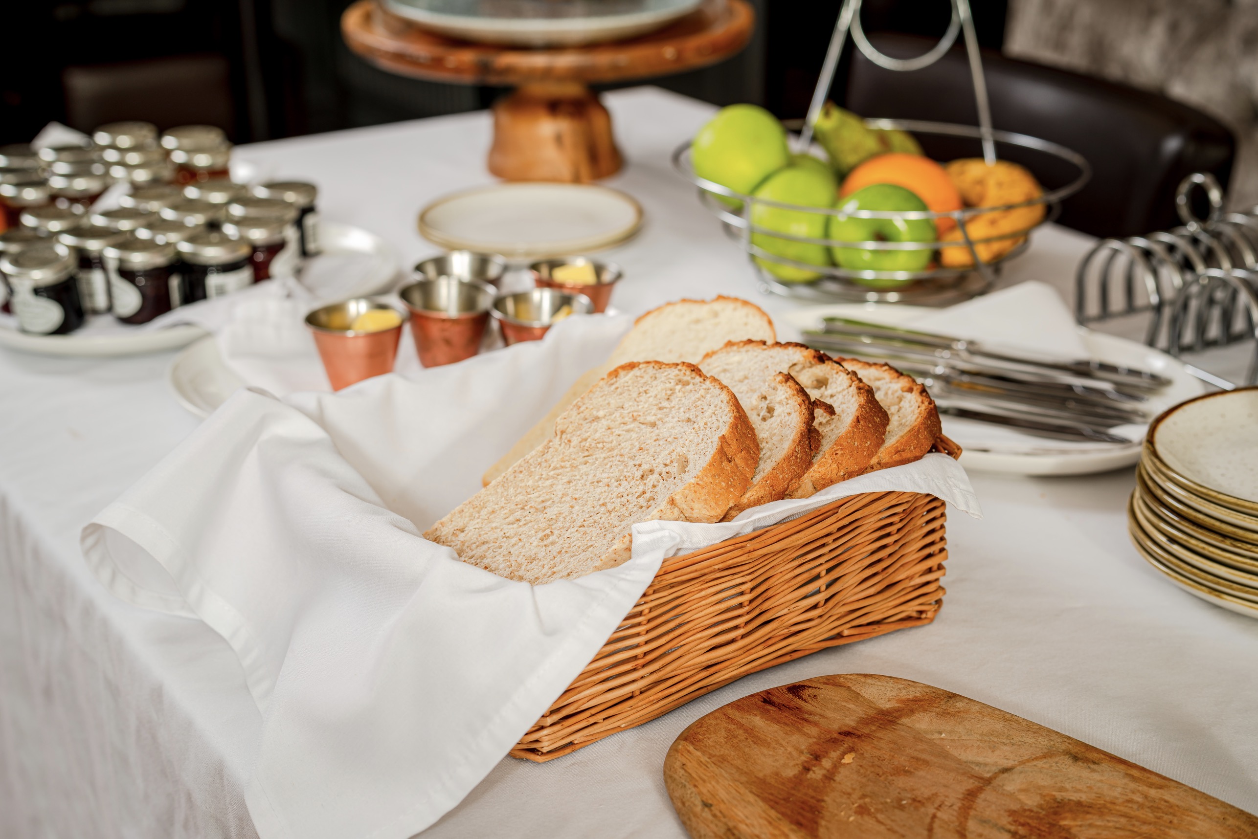 AA 5 Star Stay with Dinner & Wine - The Wheatsheaf