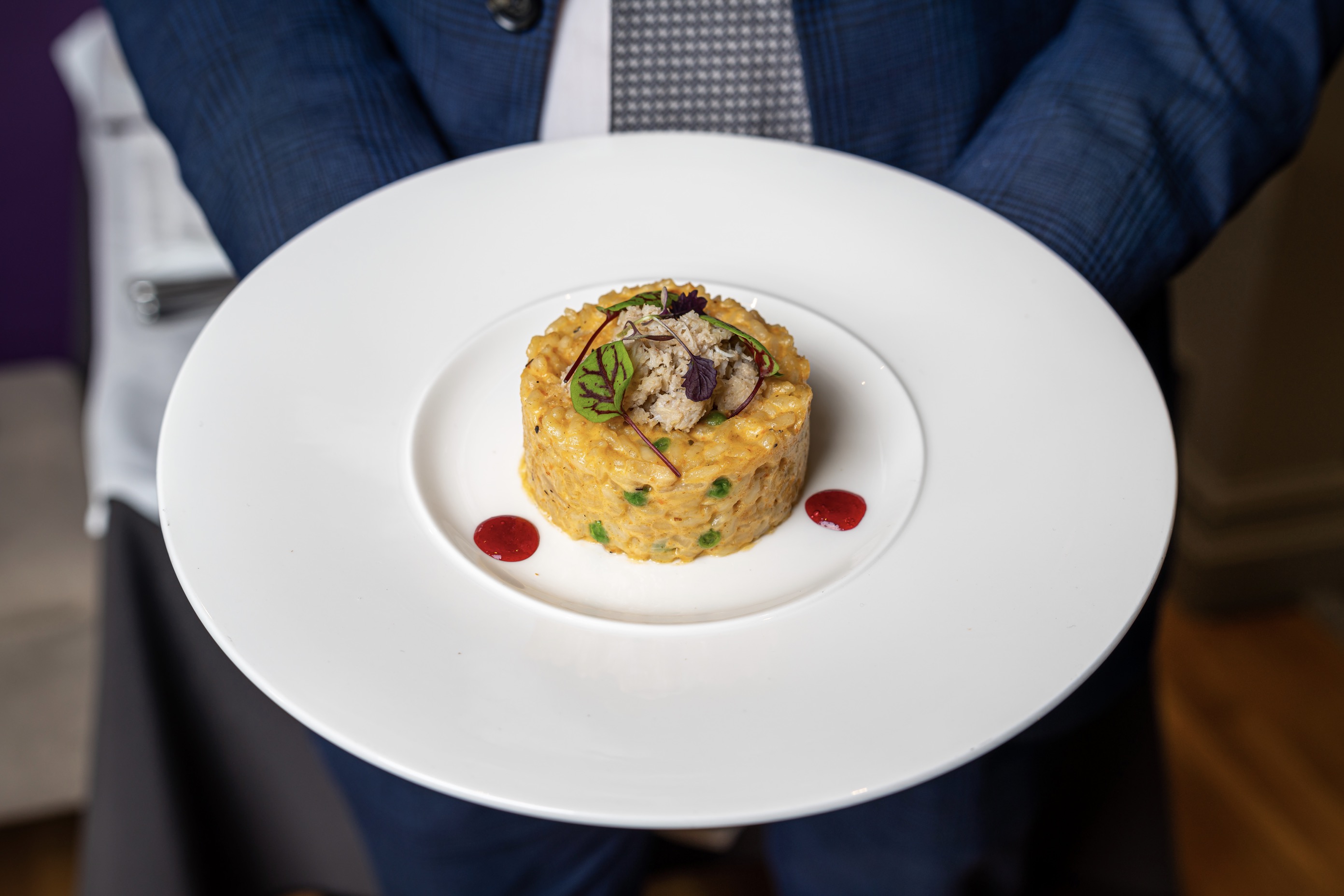 AA Rosette Pecks Dinner at Eight with Champagne