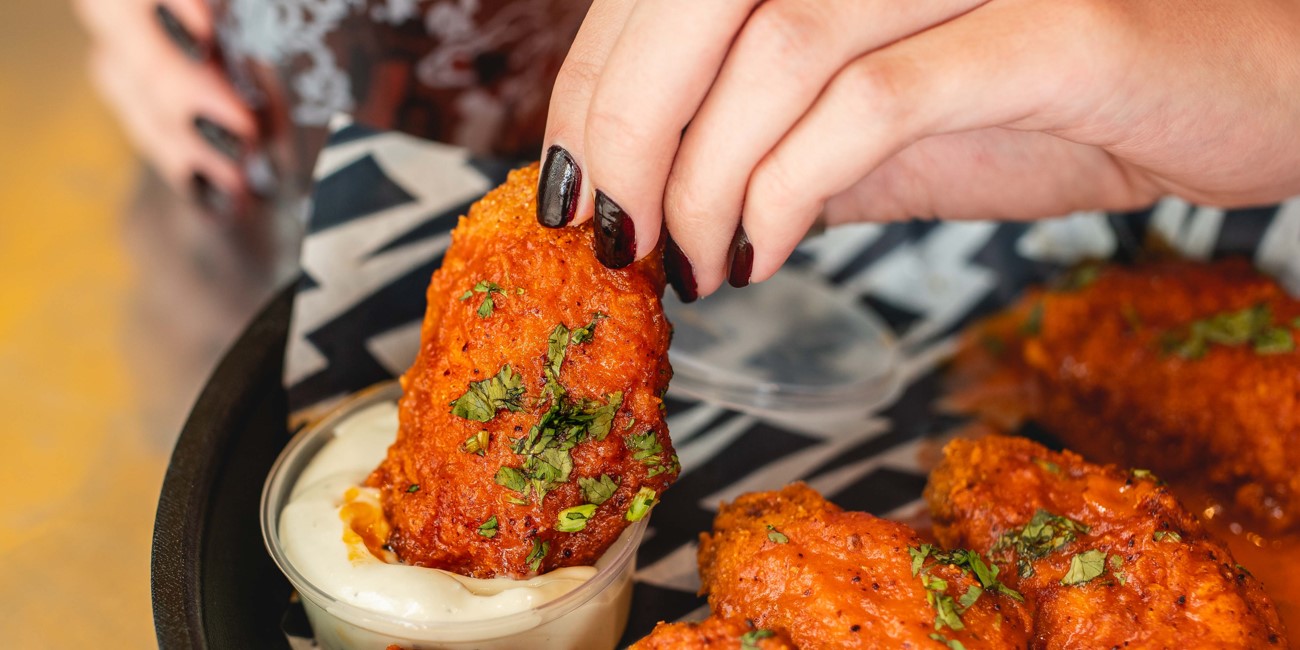 HOT WINGS & COLD BEER