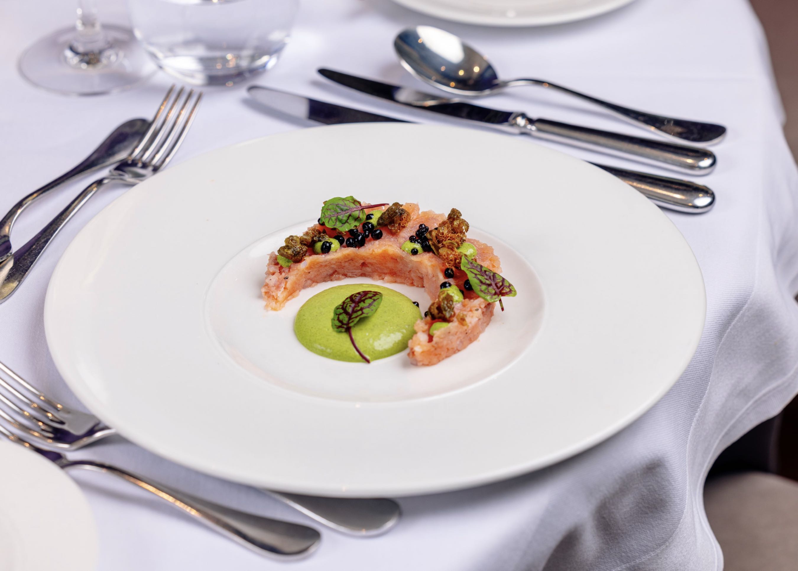 Luxury Dine & Stay at The Lion & Swan with Pecks