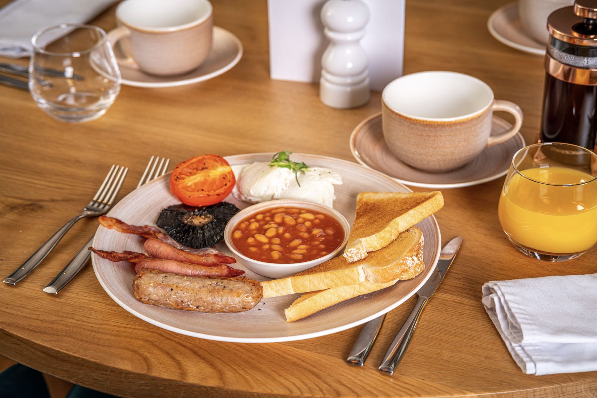 Luxury Dine & Stay at The Lion & Swan with Pecks