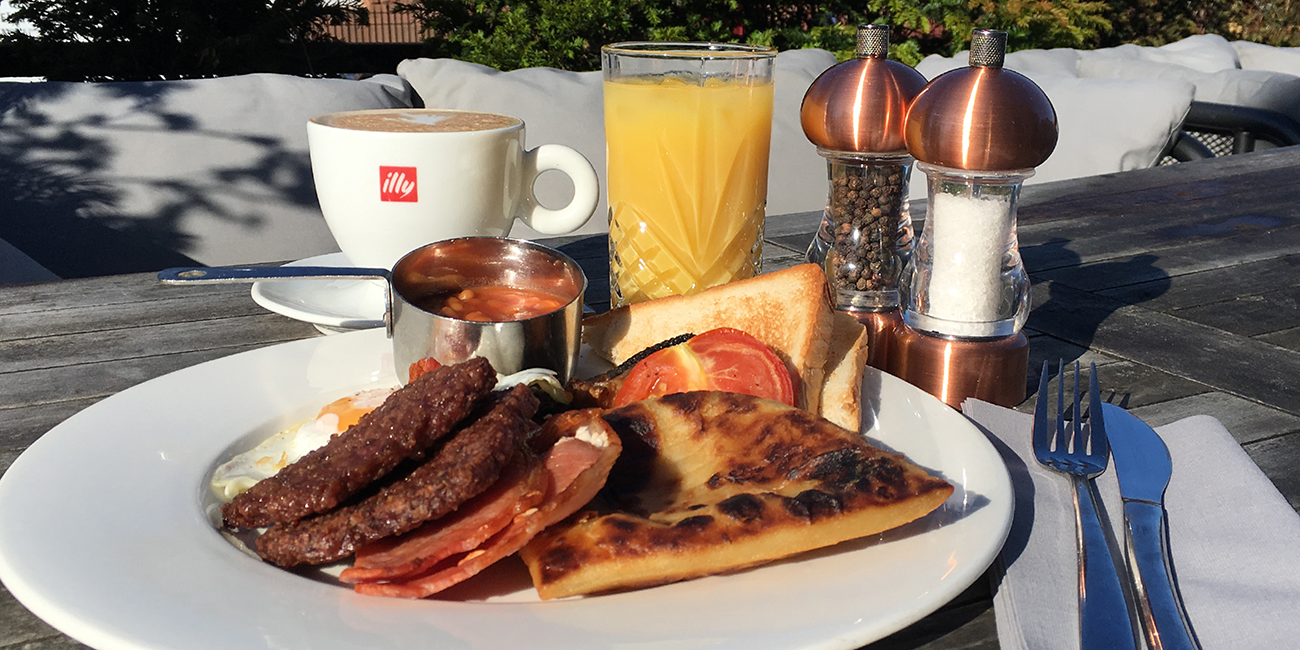 Dinner, Bed & Breakfast at Angels Hotel
