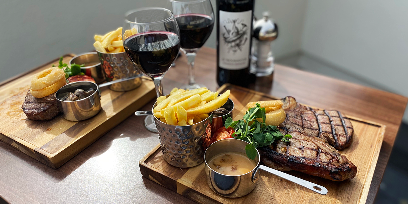 Dinner, Bed & Breakfast at The Parkville Hotel