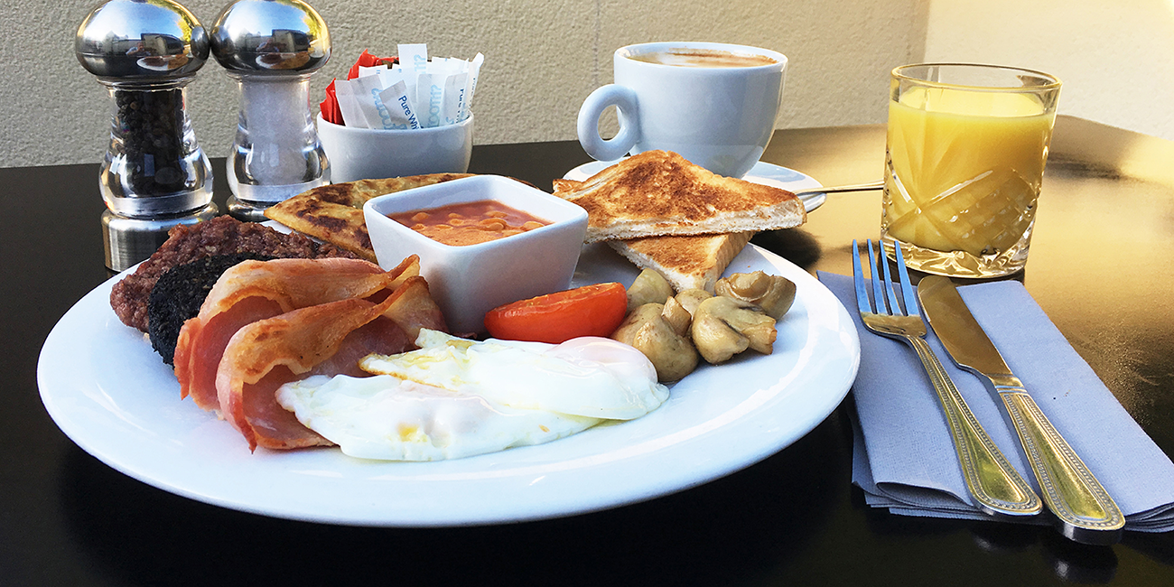 Dinner, Bed & Breakfast at The Parkville Hotel