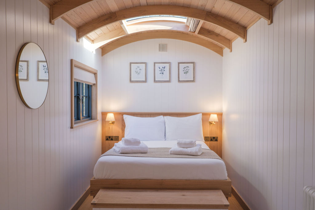 Two Night Weekend Stargazing Shepherd Hut Stay