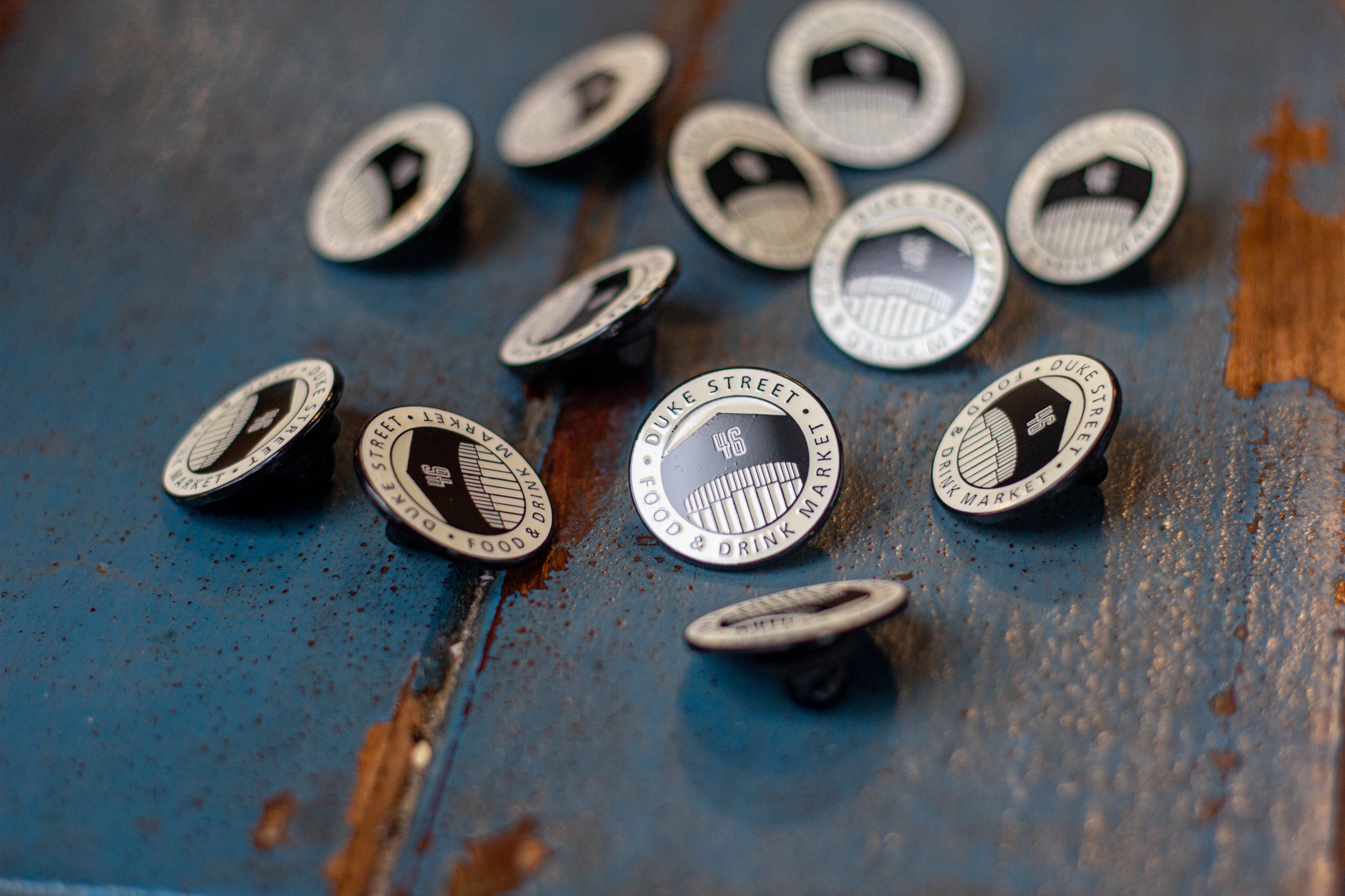 Pin badge