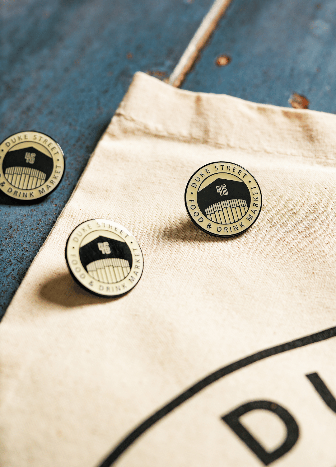 Pin badge