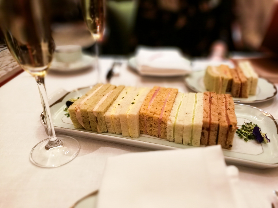 SPARKLING AFTERNOON TEA