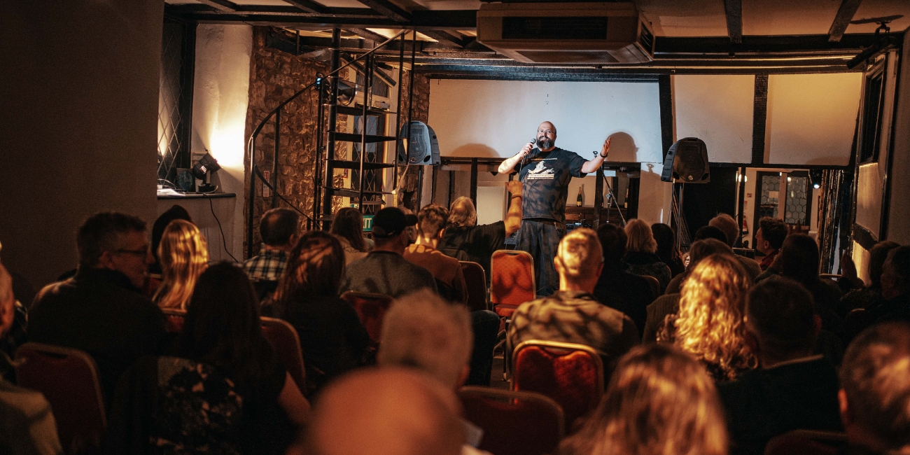 CHILLI-CON-COMEDY NIGHT FRIDAY 6th NOVEMBER