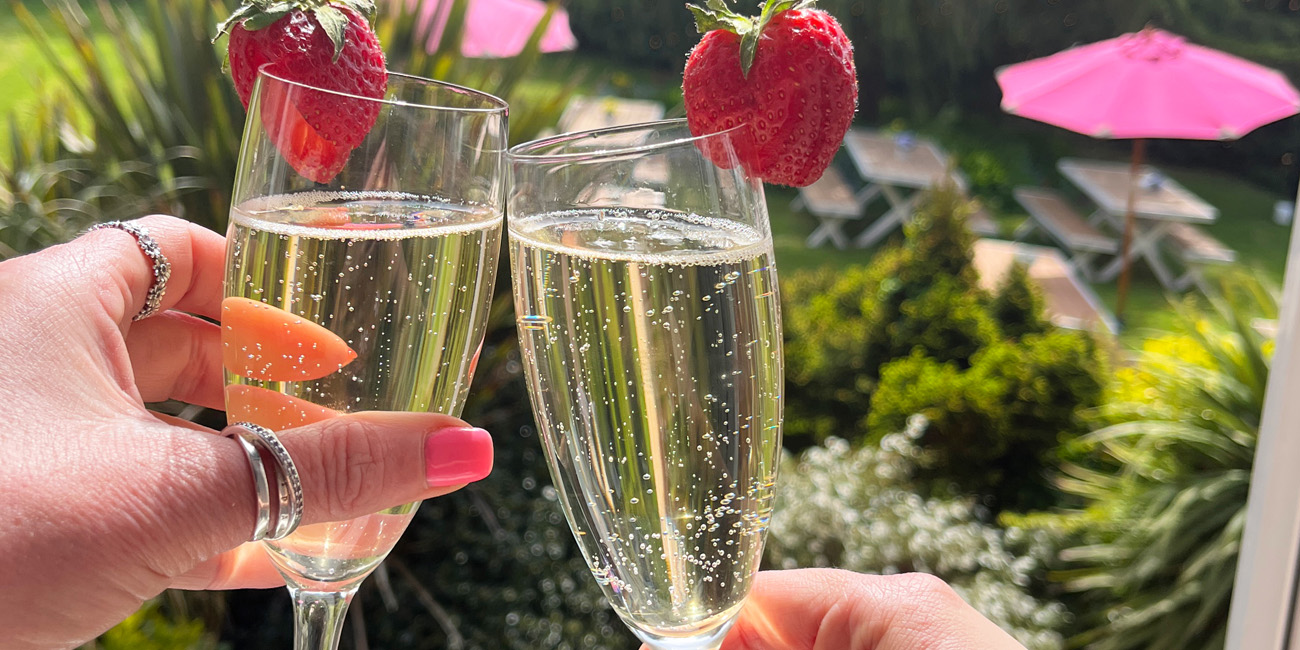 Getaway break for two with fizz